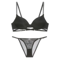 Détail de l'ensemble de lingerie noire avec bretelles strass et détails en résille - 70B / Noir