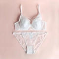 Set lingerie in pizzo bianco stile francese con reggiseno con ferretto e slip abbinato - 70C / Bianco