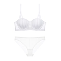 Sexy weißes Dessous-Set mit Muscheltextur, Push-up-BH und passendem Spitzenhöschen - 70B / Weiß