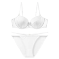 Ensemble de lingerie en dentelle blanche avec soutien-gorge push-up et string croisé - 70B / Blanc perle