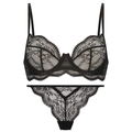 Détails d'un ensemble de lingerie en dentelle noire avec broderie florale et festons - XL / Noir