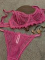Set lingerie rosa acceso in pizzo con ricamo a girasole e ferretto per sostegno ottimale - S / Rosa Rossa