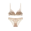 Conjunto de lencería de encaje francés beige albaricoque con sujetador triangular sin aro - 85C / Color Piel