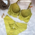 Sexy gelb-grünes Spitzenunterwäsche-Set mit Longline-BH und passendem Slip in Größe 75B - Grün / 70B