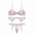 Ensemble lingerie 3 pièces beige en tulle avec broderie florale et porte-jarretelles - S / Blanc/Nu