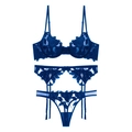 Détails de broderie florale bleu marine sur lingerie en tulle transparent et dentelle fine - S / Bleu