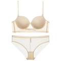 Conjunto de lencería sin costuras con espalda en U en color nude y malla fina - 70B / Color Piel