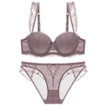 Ensemble de lingerie en dentelle lilas avec bretelles volantées et soutien-gorge à armatures - 70A / Ensemble Café