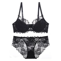 Ensemble de lingerie en dentelle noire avec soutien-gorge floral et culotte assortie - 70A / Haut Et Bas / Noir