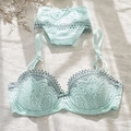 Completo intimo in pizzo verde menta con reggiseno stile francese e slip abbinati - 70D / Verde