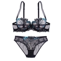 Französisches dünnes Set aus schwarzem Netzgewebe mit blau-silberner Blumenstickerei - 70B / Schwarz