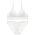 Französisches weißes Spitzen-Lingerie-Set mit bügellosem Triangel-BH und passendem Slip - M (Passt 75ABC) / Weiß