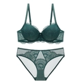 Conjunto de lencería de encaje verde oscuro con bordados y detalles de pestañas - 70A / Verde Oscuro
