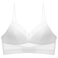 Detalle de bralette de encaje blanco con textura de malla delicada y tirantes de espagueti - 3XL / Blanco