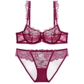 Set lingerie in pizzo bordeaux con reggiseno con ferretto e slip coordinato con strass - 70A / Borgogna
