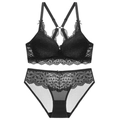 Elegantes schwarzes Lingerie-Set mit Blumenstickerei und verstellbaren BH-Trägern - 70A / Schwarz