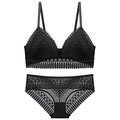 Ensemble de lingerie en dentelle noire avec soutien-gorge triangle sans armature et culotte - Noir