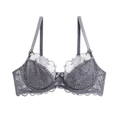 Elegante sujetador de encaje fino gris humo con motivos florales y un lazo suave - 70A / Tops / Gris