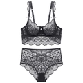 Sexy schwarzes Spitzen-Dessous-Set mit Bügel-BH und High-Waist-Slip auf weißem Hintergrund - 70B / Schwarz