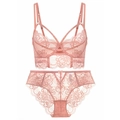 Details des rosa Blumen-Spitzen-Lingerie-Sets mit feinen Kreuzgurten und Wellenkanten - 70B / Rosa