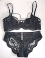 Elegante conjunto de lencería de encaje negro con sujetador de tirantes finos y braguita - 70B / Negro