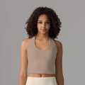 Top corto de yoga halter marrón claro con ajuste ceñido sin costuras para deportes - S / Color Té con Leche