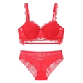Set di lingerie in pizzo rosso push-up con bordi smerlati e dettagli ad anello in metallo - Rosso / 70C