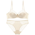 Ensemble de lingerie en dentelle avec soutien-gorge beige et culotte assortie - S / Abricot