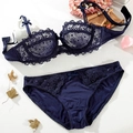 Ensemble lingerie dentelle bleu foncé avec broderie florale et détails de nœuds - 70A / Bleu