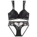 Completo intimo in pizzo nero con reggiseno push-up e slip in rete, taglia M - 70A / Nero