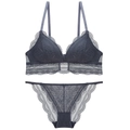 Elegante conjunto de lencería de encaje gris oscuro con sujetador triangular sin aro y tanga - S / Azul oscuro