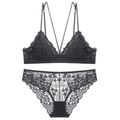 Set lingerie sexy in pizzo nero con reggiseno a triangolo e slip coordinato - M / Nero