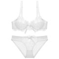 Elegante set di lingerie in pizzo floreale bianco con reggiseno con ferretto e slip - 70A / Bianco