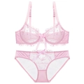 Elegante set di lingerie in pizzo rosa con ricamo floreale e fiocco di raso - 70A / Rosa Chiaro
