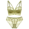 Completo intimo in pizzo floreale verde chiaro con tessuto setoso e spalline - 70B / Verde