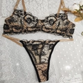 Franse lingerieset met zwart bloemenborduurwerk en nude basis in de maat M - M / Zwart Borduurwerk