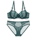 Conjunto de lencería de encaje verde oscuro con sujetador de aro y braguita de malla - 70A / Verde