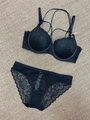 Sexy black lace lingerie set with deep V-neck, push-up bra and matching panties - 70B / Black