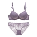 Elegantes lila Spitzen-Lingerie-Set mit Push-up-BH und passendem floralem Spitzenhöschen - 70A / Lila