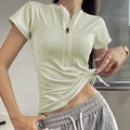 Slim Fit hellgrünes Yoga-T-Shirt mit halbem Reißverschluss und seitlichem Kordelzugdetail - S / Grasgrün