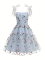 Dettaglio dell'abito in tulle celeste con ricami floreali e spalline in raso bianco - S / Blu Reale