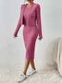 Nauwsluitende gebreide set in roze met vest met lange mouwen en bijpassende midi-jurk - S / Roze