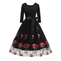 Abito vintage anni '50 a trapezio nero con ricami di rose e cintura in raso con fiocco - S / Base Nera Ricamo di Rose