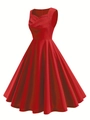 Vue détaillée d'une robe rétro en satin rouge avec col en cœur et corsage plissé - S / Rouge