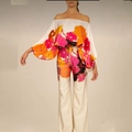 Set van off-shoulder top en wijde broek met een levendige en kleurrijke bloemenprint - S / Oranje Print