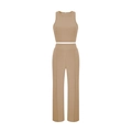 Detailansicht des kamelfarbenen zweiteiligen Sets aus ärmellosem Top und weiter Hose - S / Khaki