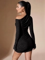 Glitzerndes schwarzes One-Shoulder-Minikleid mit Rückenfalten und Glanzeffekt für Party - S / Schwarz