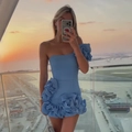 Hellblaues One-Shoulder-Minikleid mit 3D-Blumenakzenten und schlanker Bodycon-Passform - S / Blau
