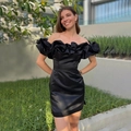 Elegantes schwarzes schulterfreies Satin-Minikleid mit großen Rüschendetails am Ausschnitt - S / Schwarz