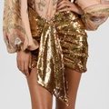 Damen Minirock mit goldenen Pailletten, Knotendetail und asymmetrischem Faltenwurf - S / Gold